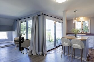 Building Photo - 20 River Colony