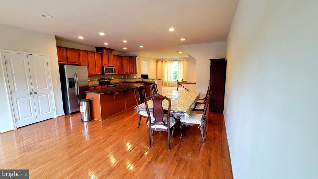 Primary Photo - 3239 Vogel Rd