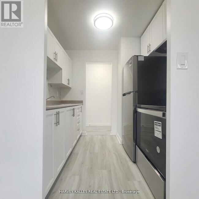 Photo du bâtiment - 125 Shelborne Ave