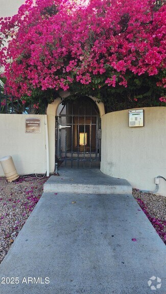 Building Photo - 4330 N 5th Ave