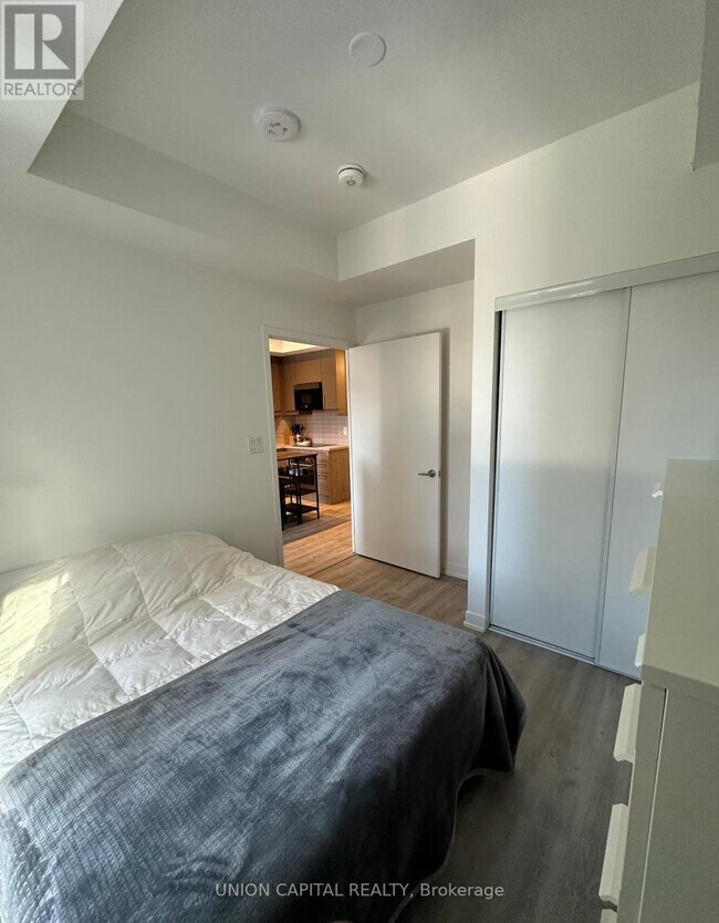 Photo du bâtiment - 8119-8119 Birchmount Rd