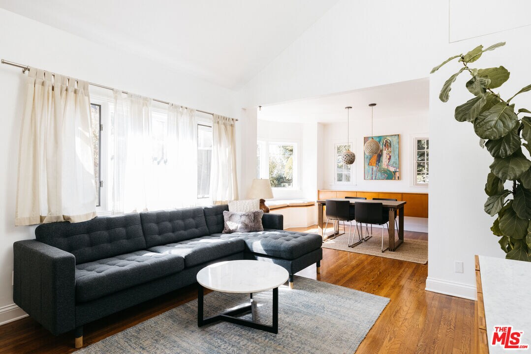 Foto principal - 1414 Oakwood Ave