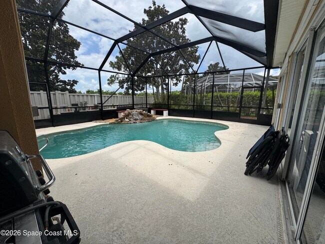 Foto del edificio - 5900 Herons Landing Dr