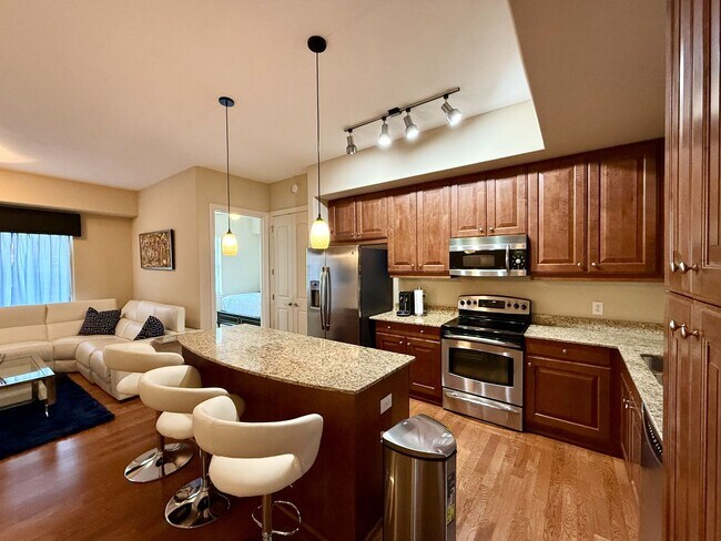 Foto del edificio - T.R. Lawing Realty Property