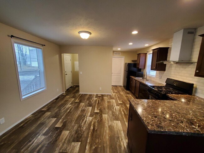 Foto del edificio - 8 Parakeet Hill Dr