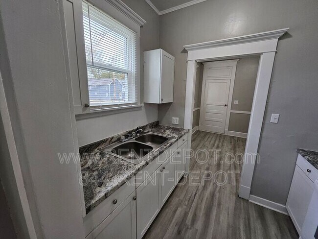 Foto del edificio - 804 Bayard Park Dr