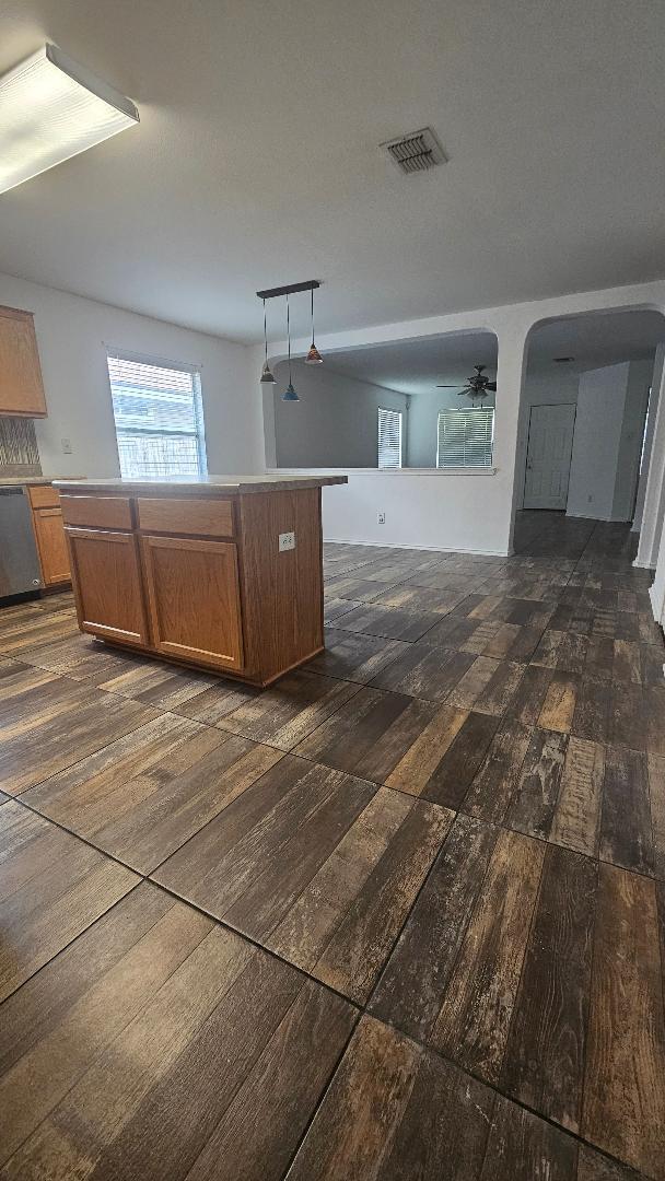 Building Photo - 11023 Caspian Spring