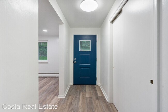 Building Photo - 3 br, 2 bath House - 75 Woodside Drive