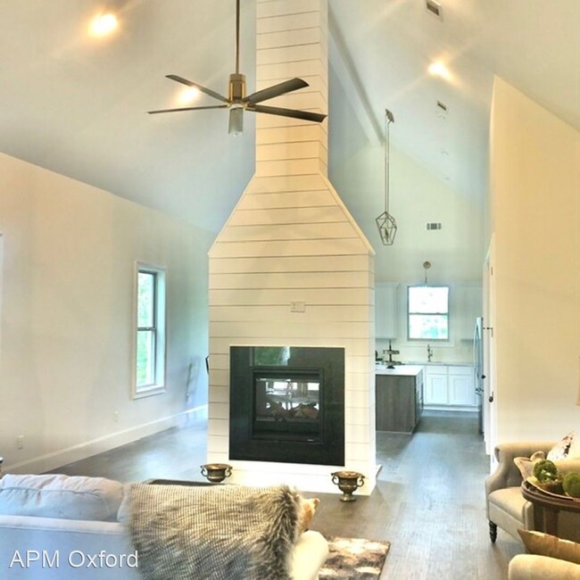 Building Photo - 5 br, 3.5 bath House - 70 County Raod 409