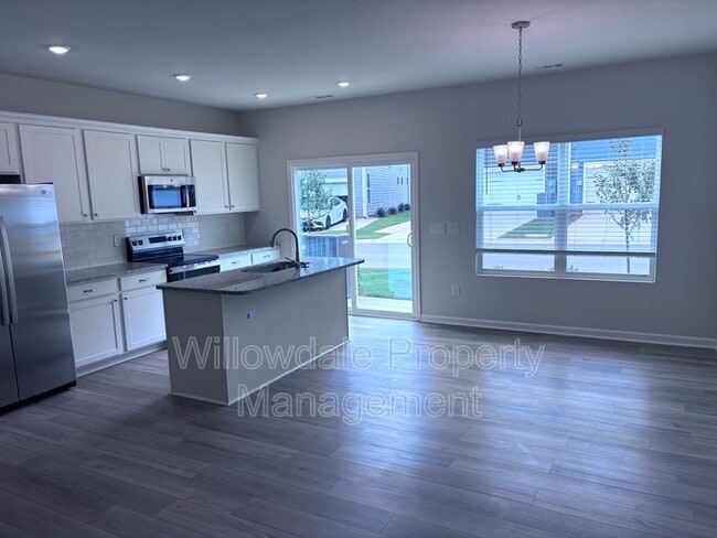 Foto del edificio - 187 Central Townes Wy