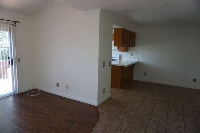 Building Photo - 3 bed 2.5 bath Corona home with 2 car garage for Lease