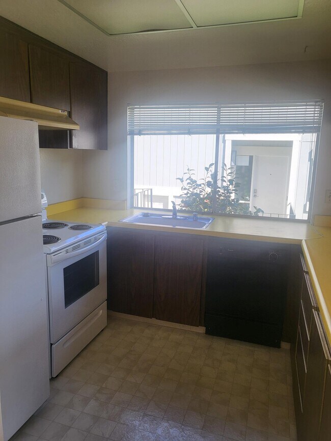 10984 Northseal Sq, Cupertino, CA 95014 Townhome Rentals in Cupertino