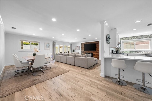 Building Photo - 26111 Hatmor Dr