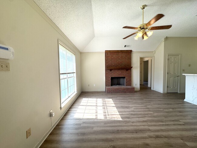 Photo - 7748 Tankerston Dr House