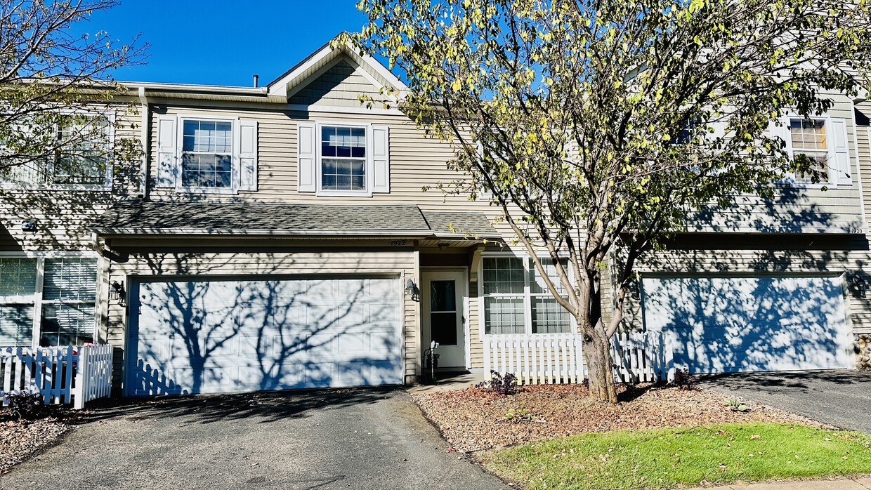 Foto principal - Shoreview Townhome