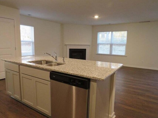 Foto del edificio - 3352 Harmony Ct NE