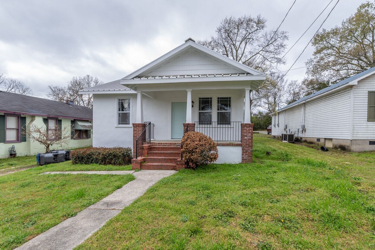Foto principal - Spacious 2 Bedroom Cottage w/ Granite & Ha...