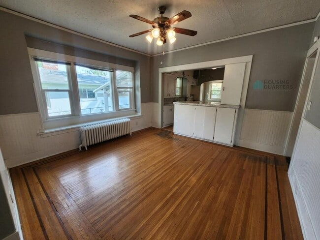 Foto del edificio - 330 E 30th Ave