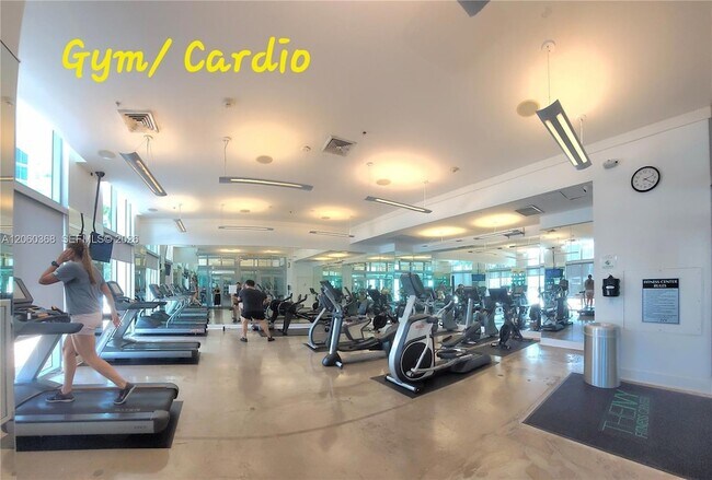 Foto del edificio - 90 SW 3rd St