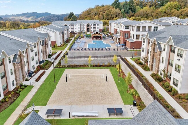Building Photo - 4245 NW Duniway Dr