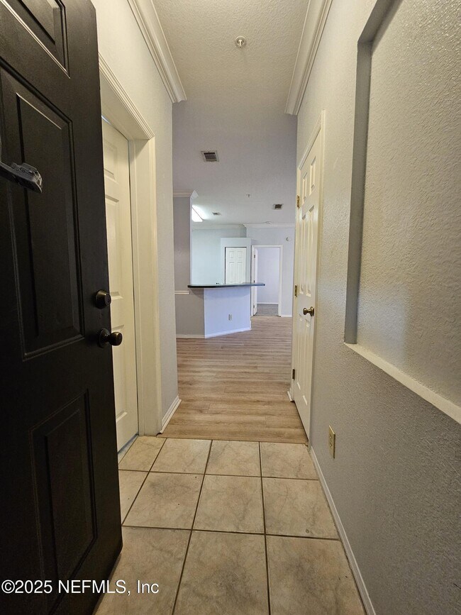 Foto del edificio - 13810 Sutton Park Dr N