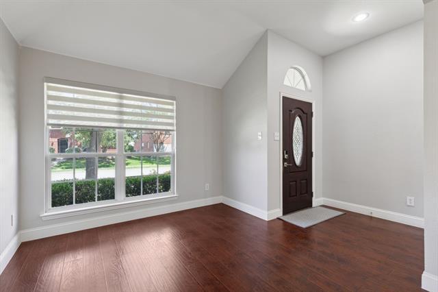 Foto del edificio - 8002 Wilmington Dr