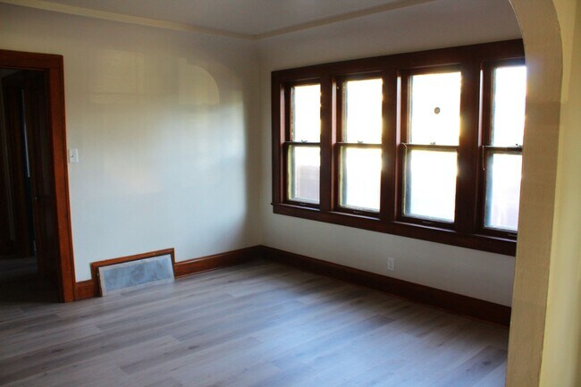Foto del edificio - 2322-2322 N 56th St
