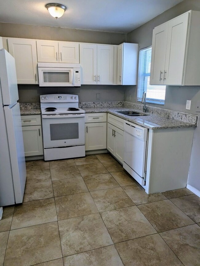 Building Photo - 1483 Elderton Dr