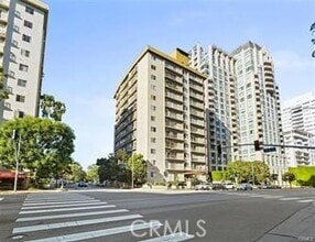 Building Photo - 10747 Wilshire Blvd
