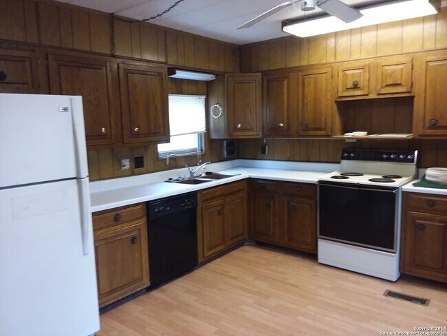 Foto del edificio - 8454 Braewick Dr