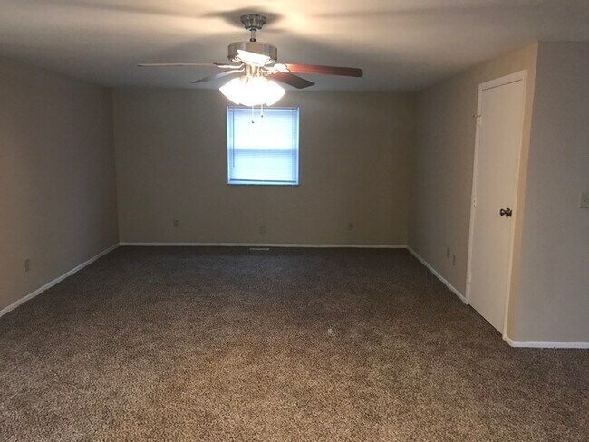 Foto del edificio - Newly Remodeled Brick Ranch!
