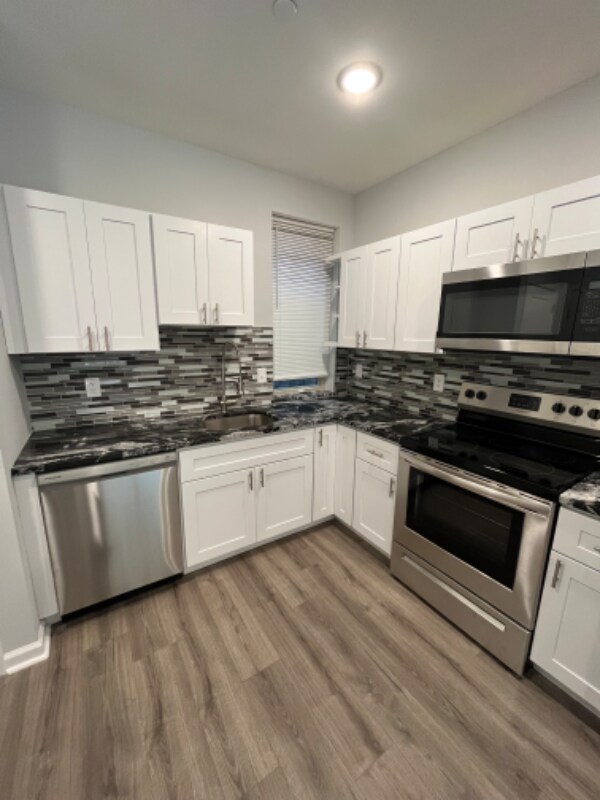 Building Photo - 4107 W Girard Ave