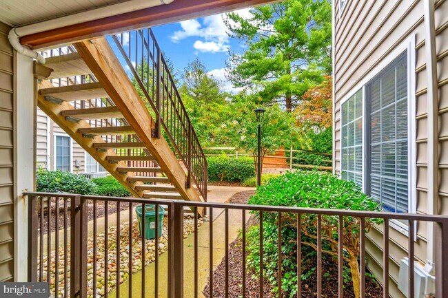 Foto del edificio - 10823 Amherst Ave