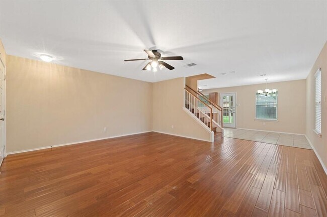 Building Photo - 909 Remington Dr
