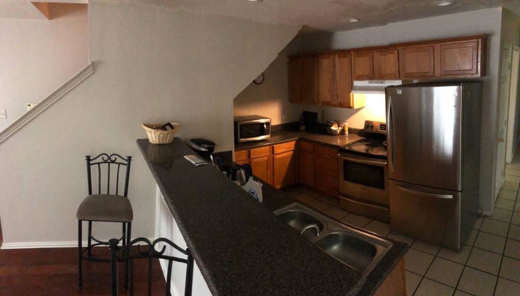 Foto principal - 1909 May St (ROOMMATE ONLY)