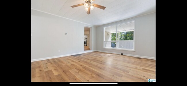Foto del edificio - 11482 Lake Dr