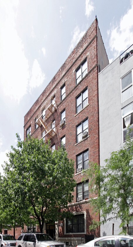 Building Photo - 347 S 3rd St