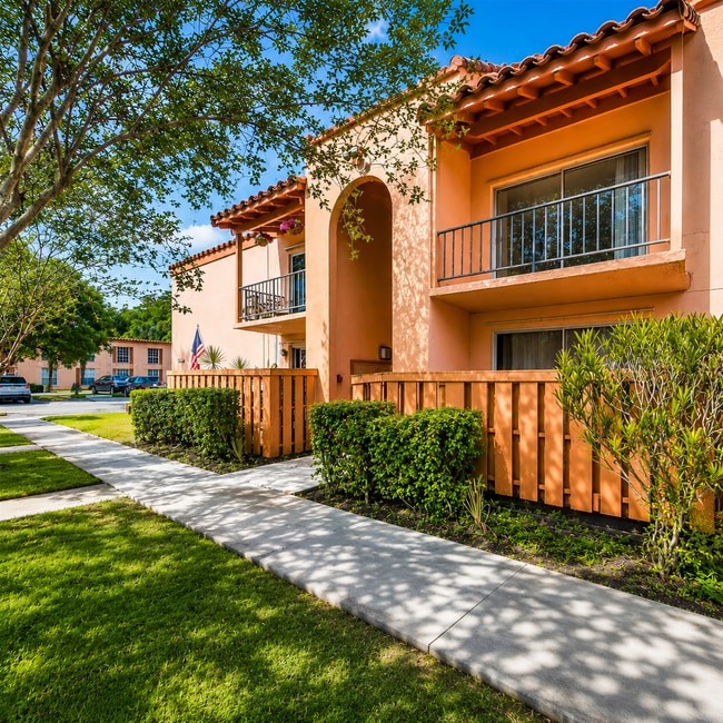 Building Photo - 7160 Fairway Dr