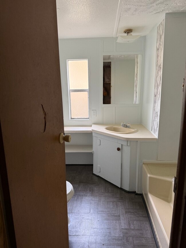 Building Photo - 1987 Brighton Lot 1 Pecan Grove