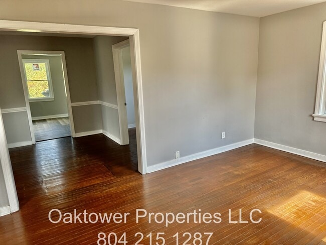 Foto del edificio - 3204 Williamsburg Rd