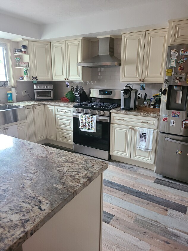 8 Greenbrook Dr, Stoughton, MA 02072 Townhome Rentals in Stoughton MA