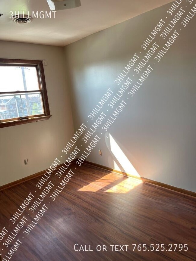 Building Photo - 921 Russellton Rd