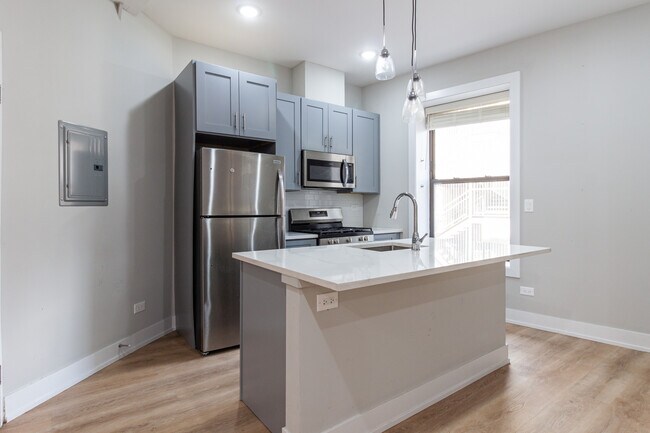 Foto del edificio - 441 W Belden Ave