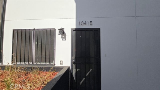 Building Photo - 10415 Avalon Blvd