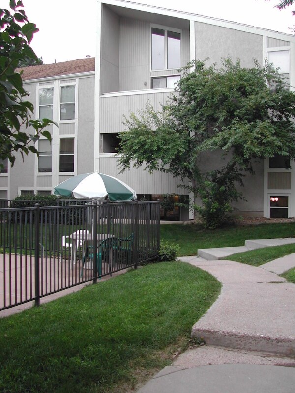 3870 S Fraser St Unit N1, Aurora, CO 80014 Condo for Rent in Aurora