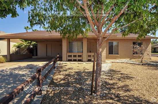 Building Photo - 1052 W Kilarea Ave