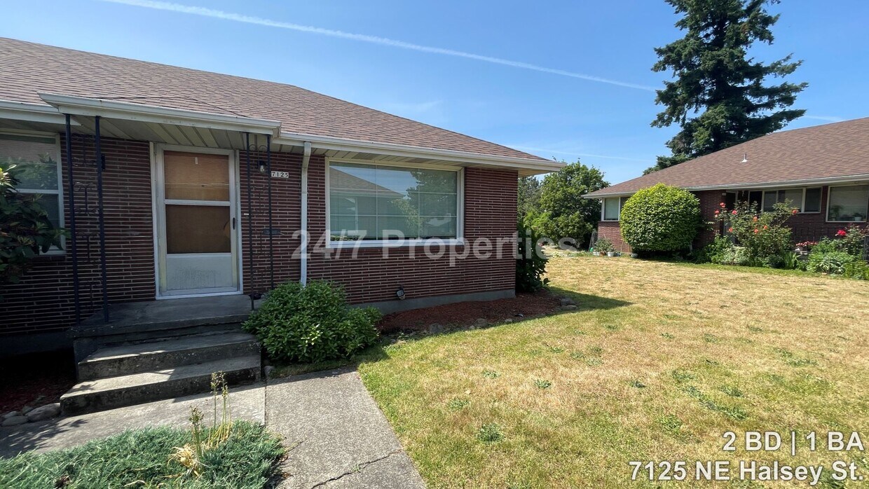 Foto principal - Cozy 2 BD | 1 BA Apartment w/ Full Basemen...