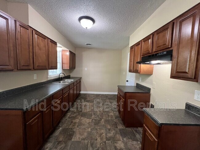 Building Photo - 4034 Conrad Cove