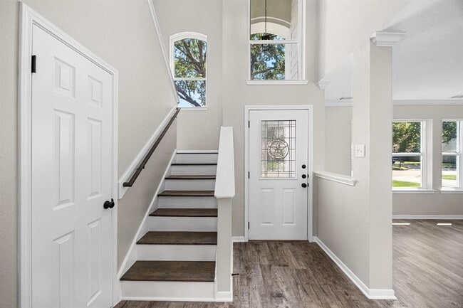 Building Photo - 14411 Golden Cypress Ln