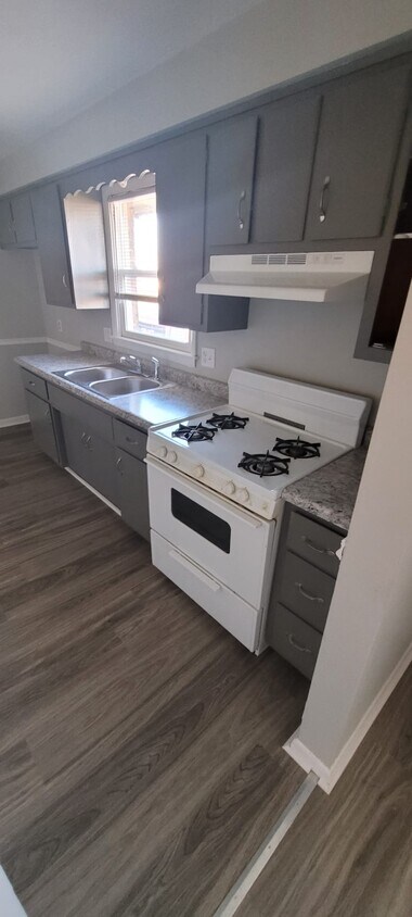 Foto principal - 3033 W Cross St